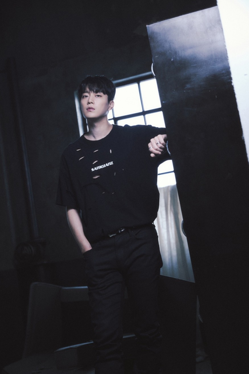 Highlight, transformed into a wounded youth... New album image released