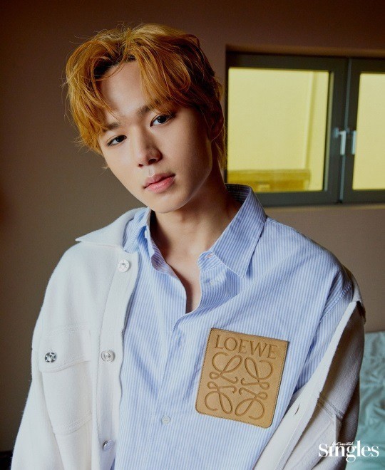 WEi Displays Youthful Charm in Singles Korea