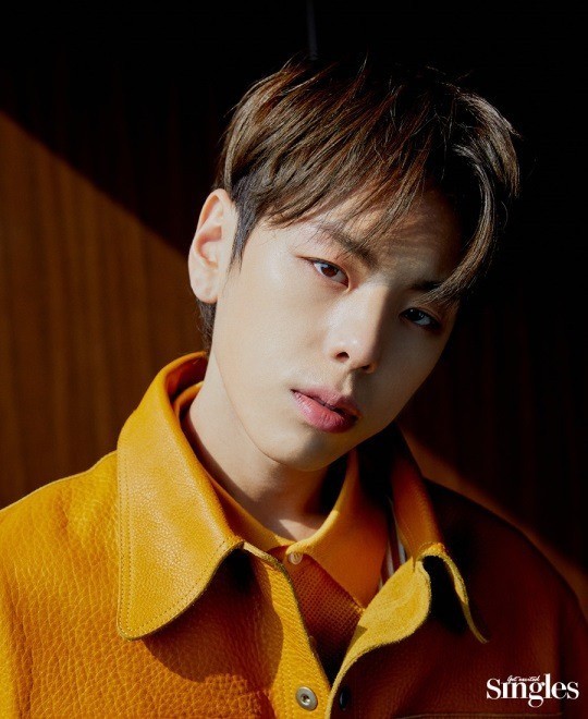 WEi Displays Youthful Charm in Singles Korea