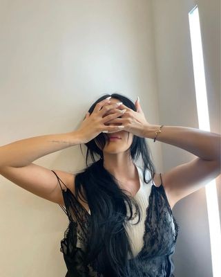 Hwasa Displays Parisian Chic Style