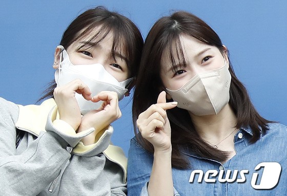 OH MY GIRL Enters SBS Radio Power FM 'Cultwo Show'