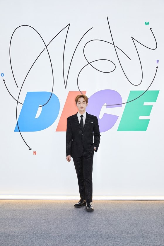 SHINee Onew Releases 'DICE' MV