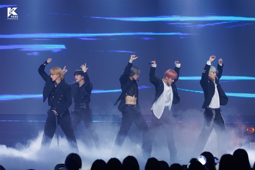 MONSTA X unveils moving version of new song 'LOVE' choreography video... sexy mood