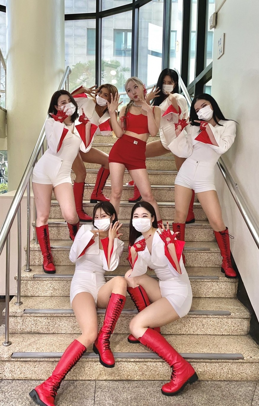 "The moment to break the limit" Nayeon's solo... Charm beyond TWICE