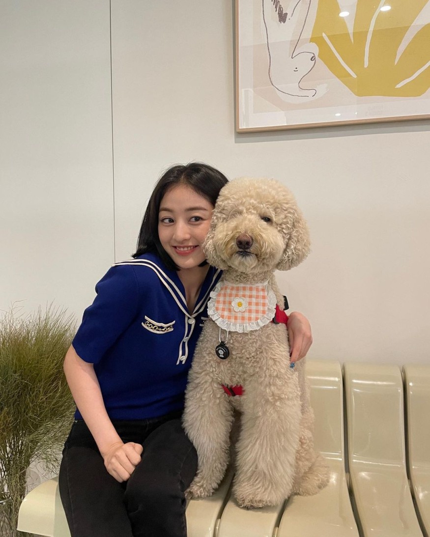 TWICE Jihyo, 'straight love' for ARMY... Kiss → Close shot