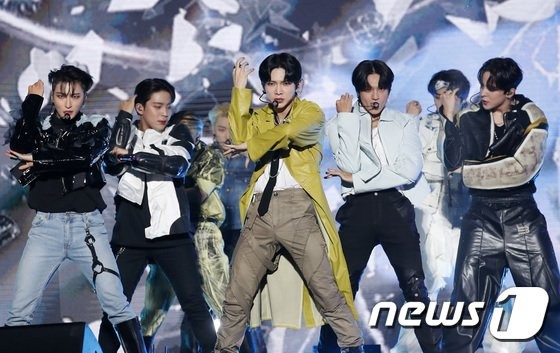 "First Million Seller" ATEEZ, scrambles after receiving 180,000 global fans