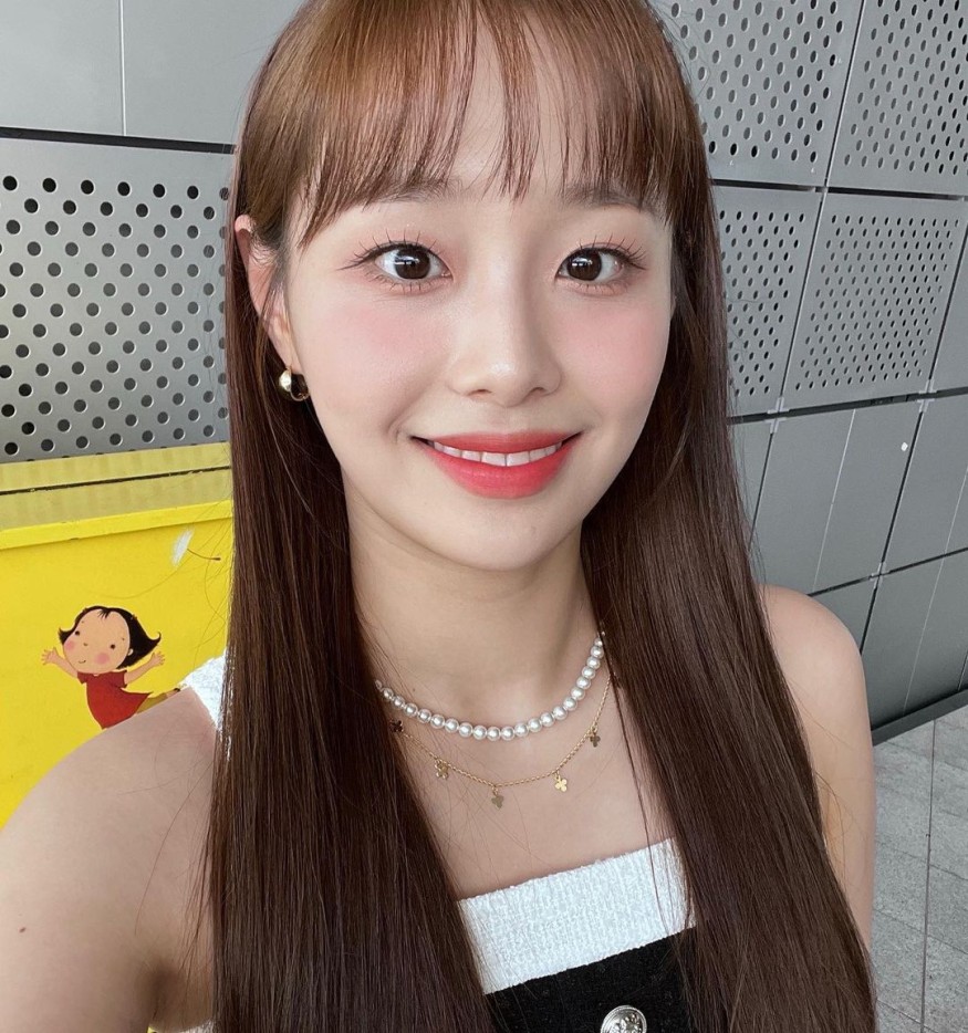 Loona Chuu, 'One And A Half' Remake... modern reinterpretation