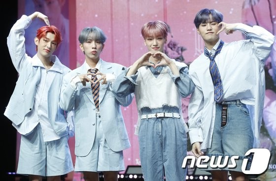 LUMINOUS, first regular comeback with live confidence