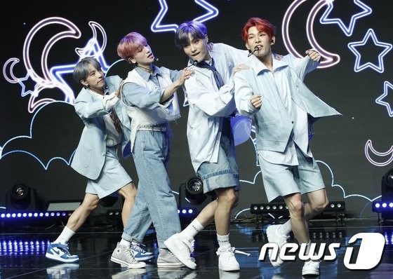 LUMINOUS, first regular comeback with live confidence