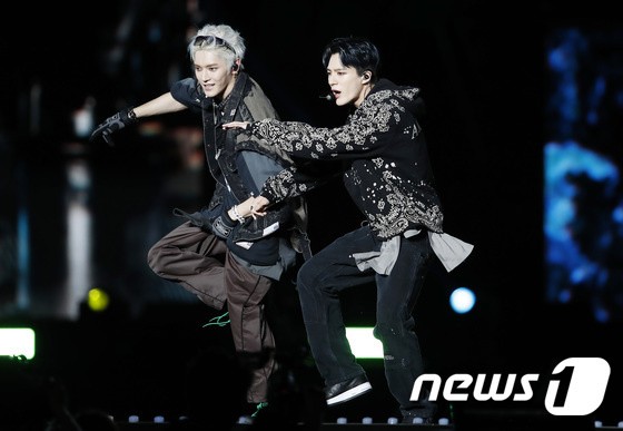 Giselle·Taeyong·Jeno, attention-focused stage