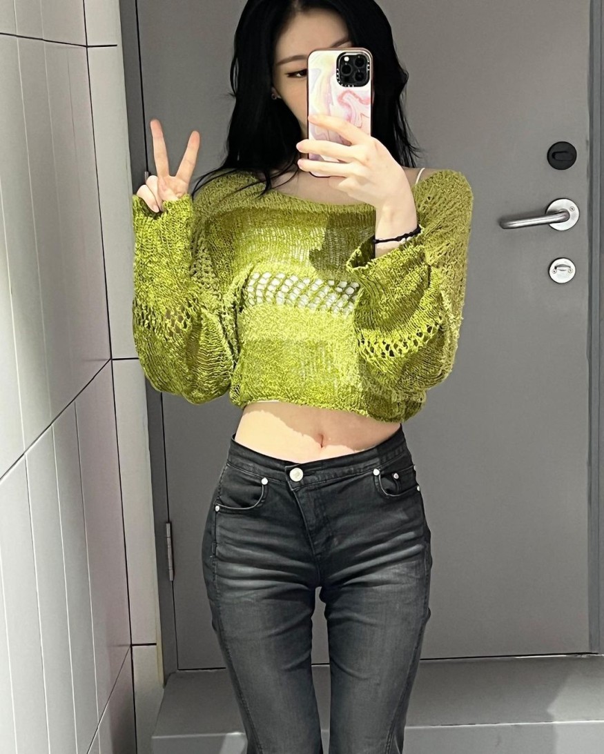 ITZY Chaeryeong, skinny enough to show the breastbone, 'surprise'