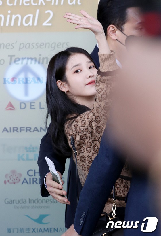 IU, I'll have a good trip to Milan Fashion Week