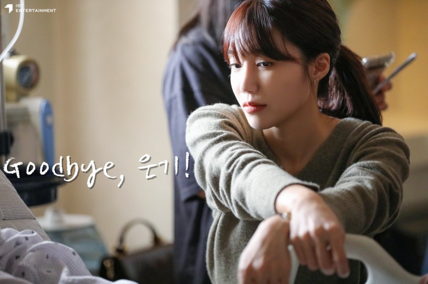 Jung Eun-ji releases her first remake album today... Healing vocals included