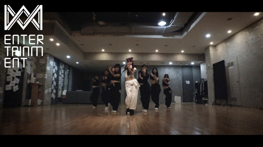 OH MY GIRL YooA, 'SELFISH'·'Lay Low' choreography video.. Dance line to believe and watch