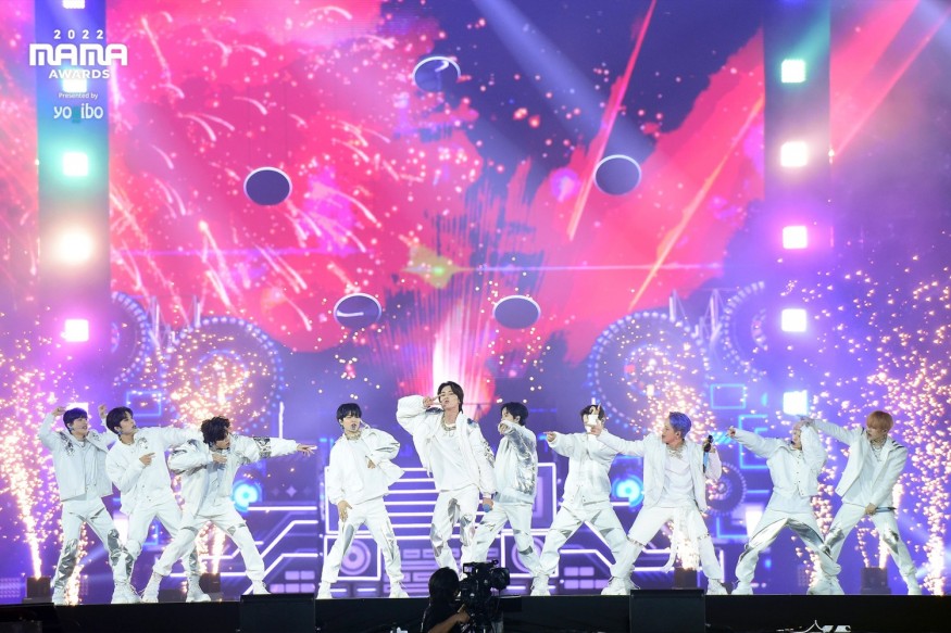 TREASURE, 2nd Japanese mini album released today... Asahi participated in writing lyrics and composing
