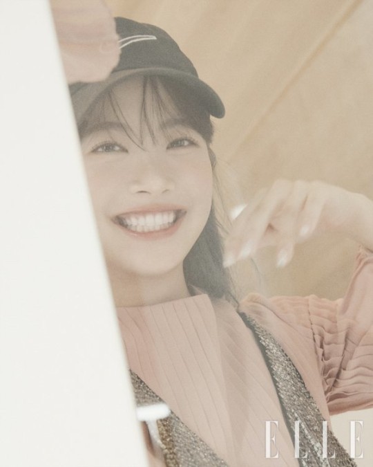 Hong Eun-chae “LE SSERAFIM members are like mothers and sisters”