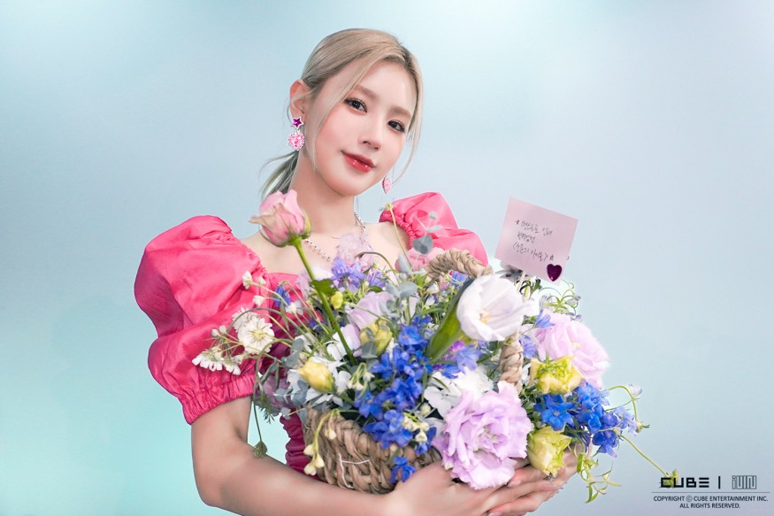 (G)I-DLE appeared on a Taiwanese Lunar New Year special