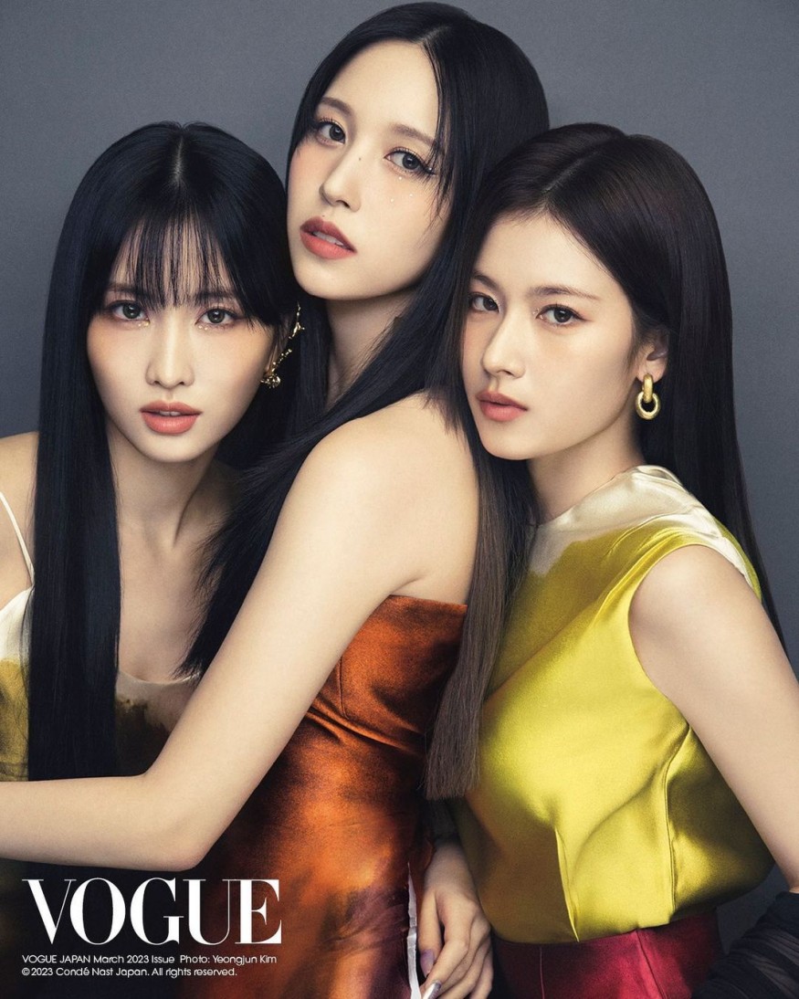 TWICE Momo·Mina·Sana, indistinguishable beauty...Vogue Japan cover decoration