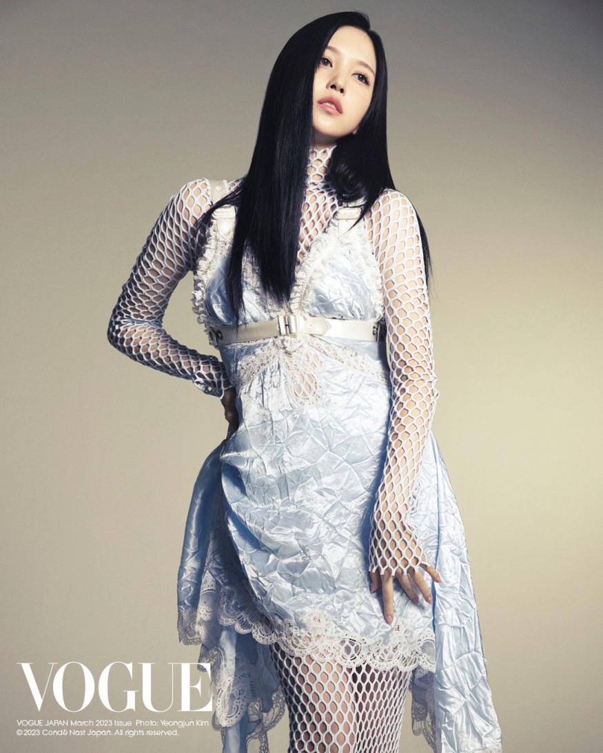 TWICE Momo·Mina·Sana, indistinguishable beauty...Vogue Japan cover decoration