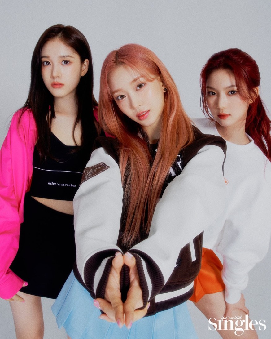 STAYC, 6 girls full of colorful charms