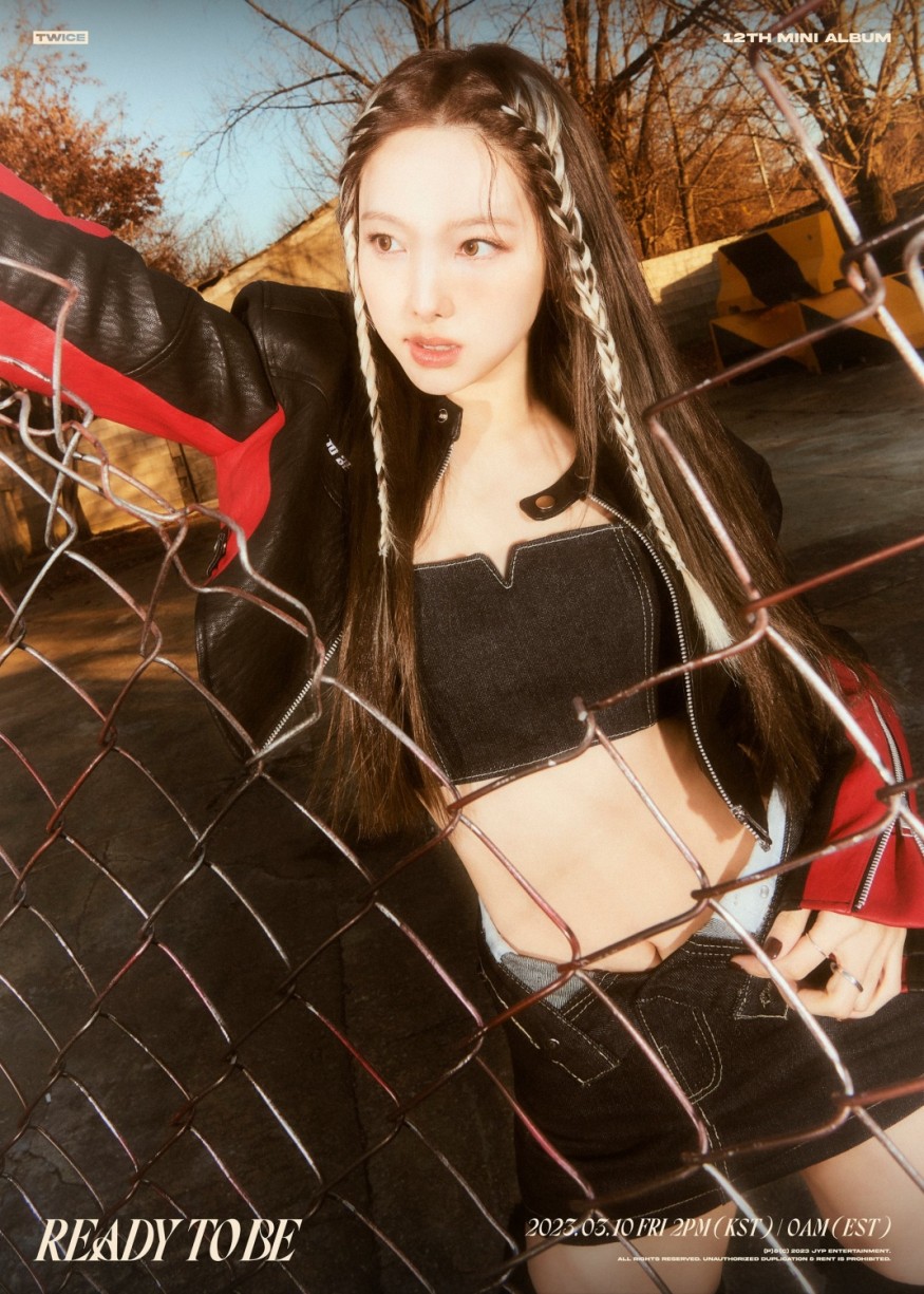 TWICE became hip... Wild 'READY TO BE'