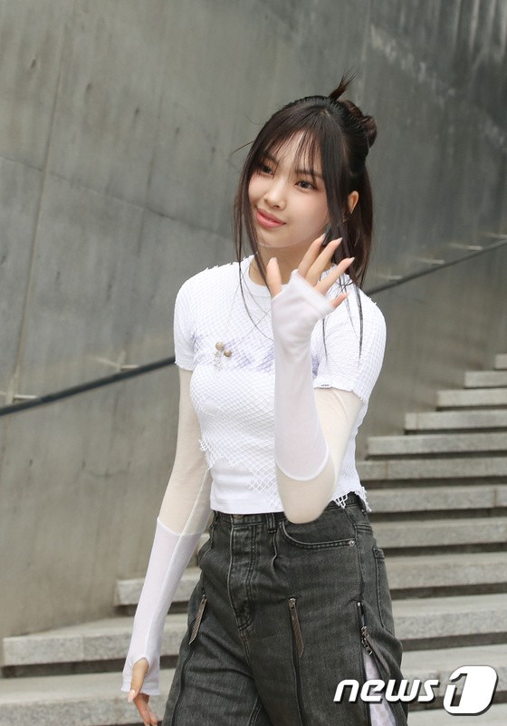 NewJeans, outing to Seoul Fashion Week