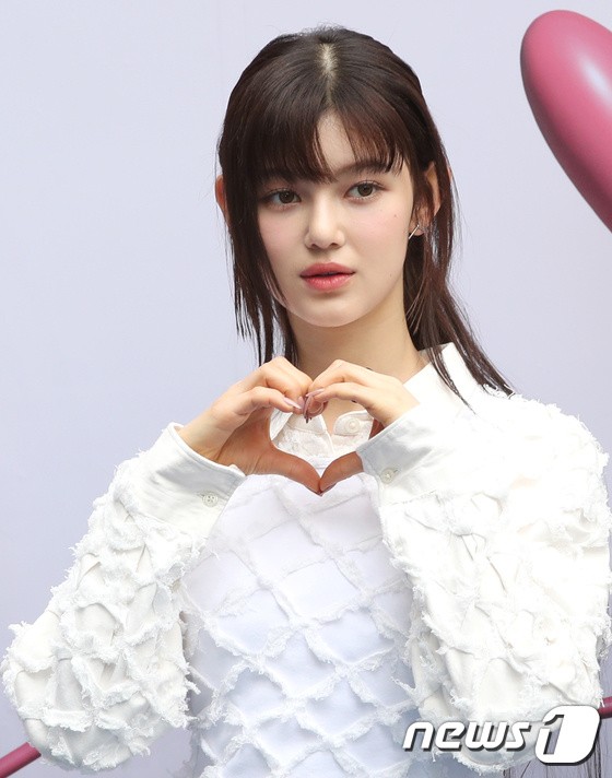 NewJeans, outing to Seoul Fashion Week