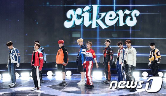xikers, hot debut showcase