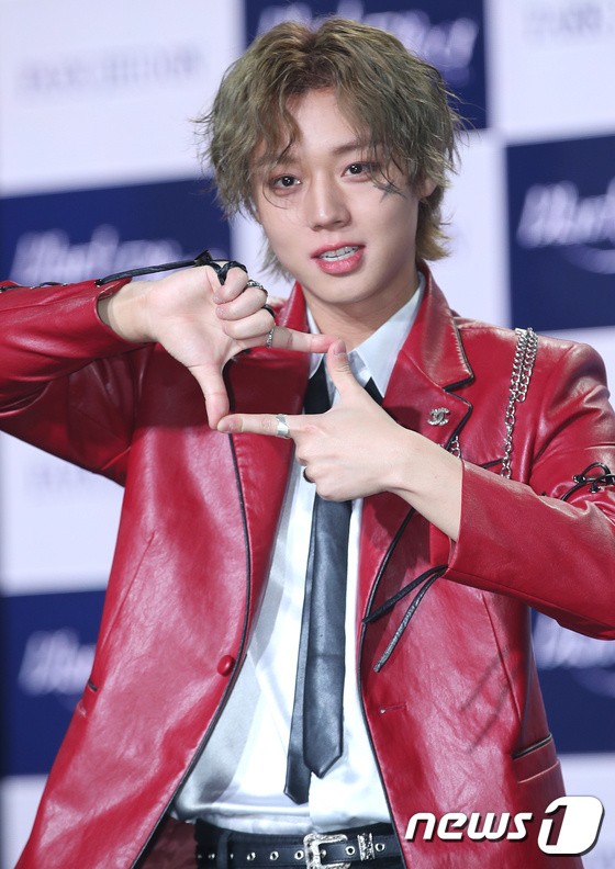 Park Ji-hoon, brother is here