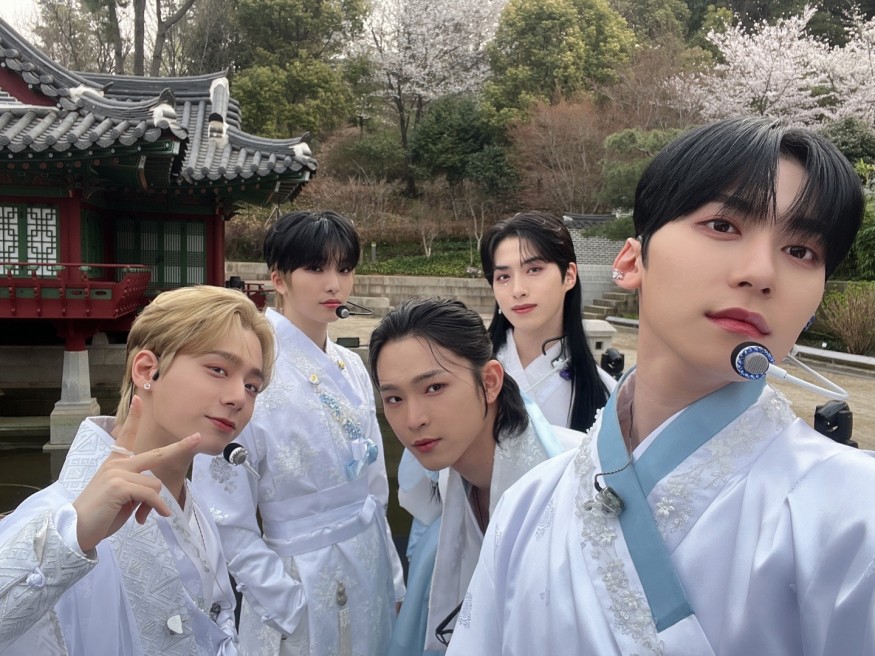 ONEUS unveils tracklist for new album 'PYGMALION'... The title song is 'ERASE ME'