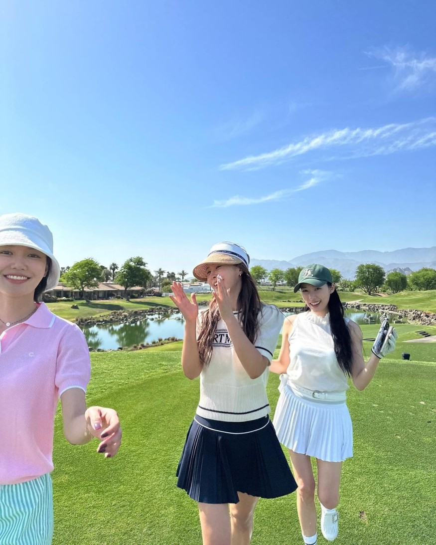 'Girls' Generation Forever'... Sooyoung X Yuri X Tiffany, a friendship that goes on vacation