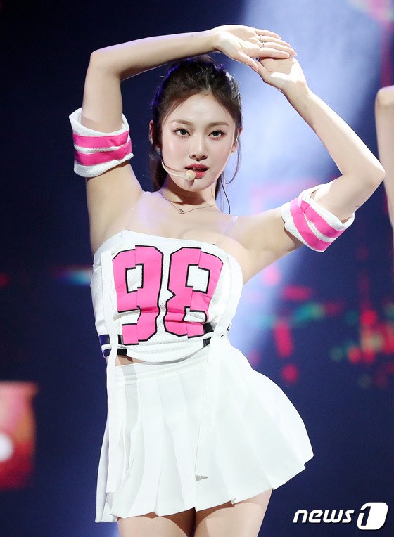 aespa, comeback with MY WORLD