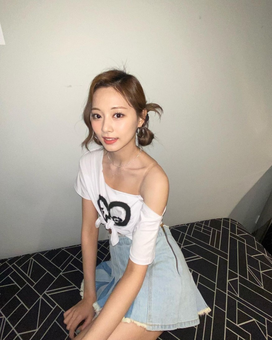 TWICE Tzuyu, exposure without hesitation... slender body