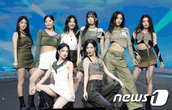 fromis_9, 1st full album after 5 years of debut