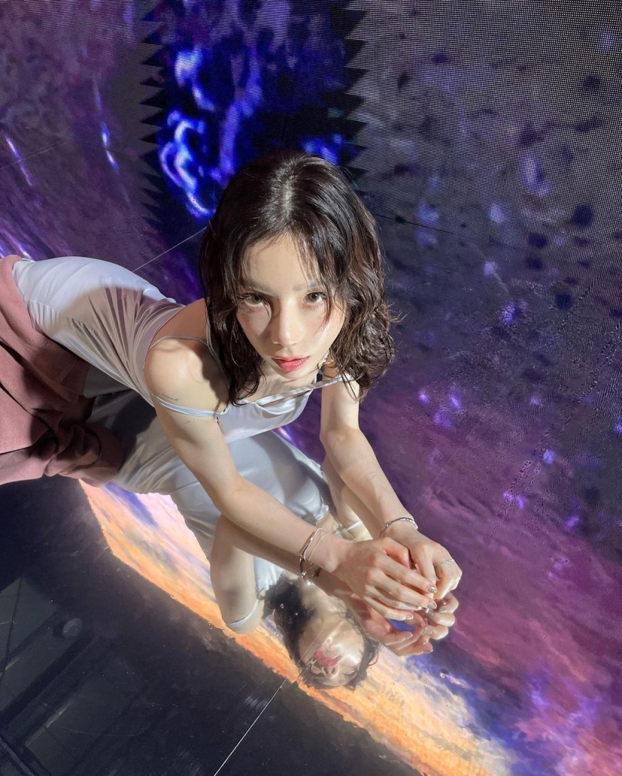 Taeyeon, when did you exercise so hard.. proud of your strong abs