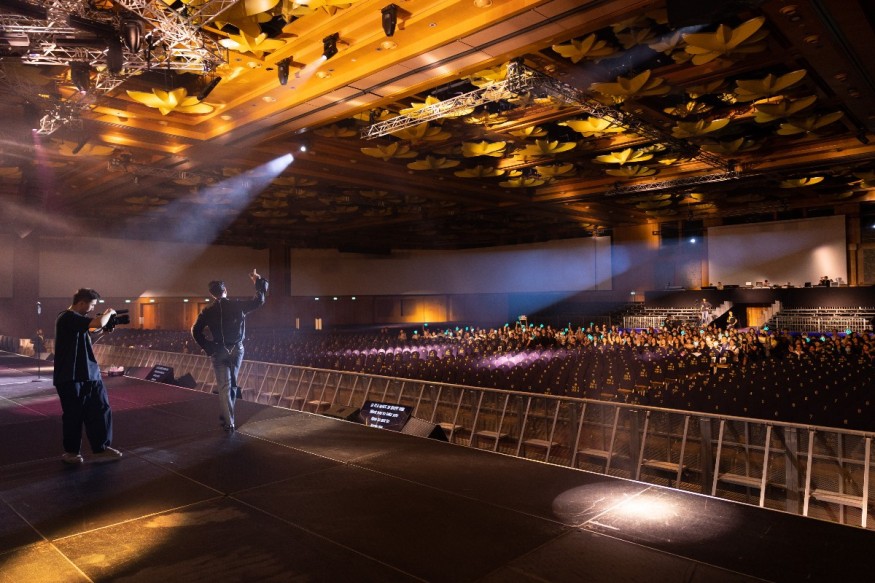 Exclusive Photos From Lee Seung-gi’s “The Dreamer’s Dream - Chapter 2” Soundcheck Party In Singapore