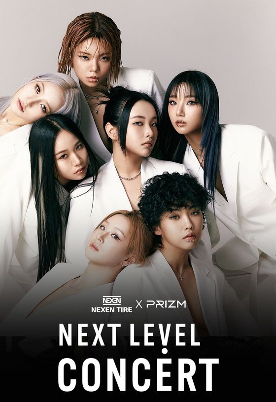 Aiki holds a concert with crew HOOK "Dynamic Performance"