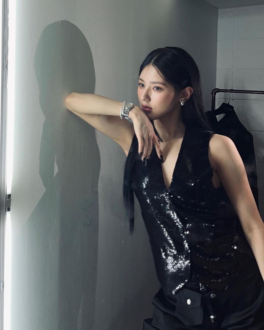 (G)I-DLE Mi-yeon, perfect all-black look