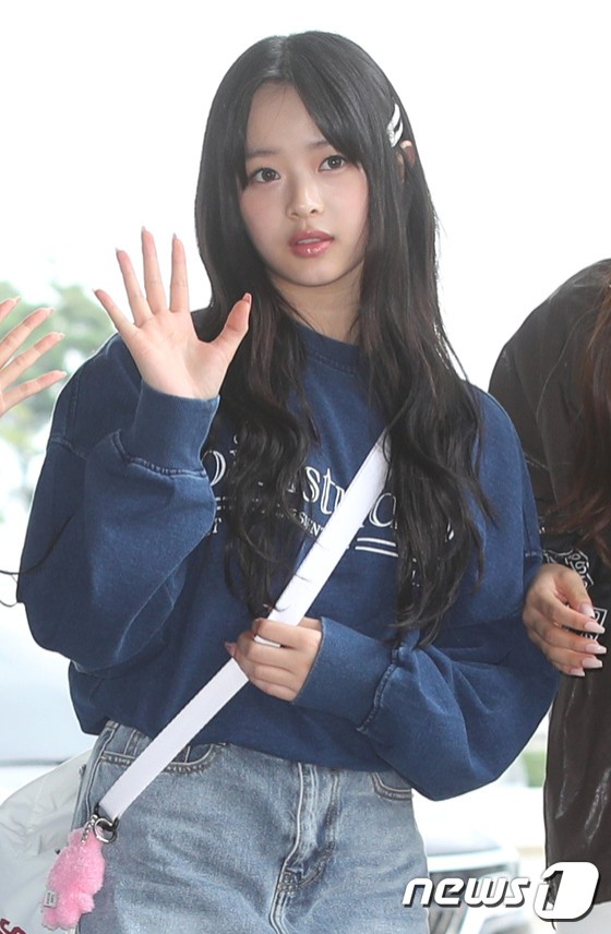 Hanni Hyein, a doll has a doll