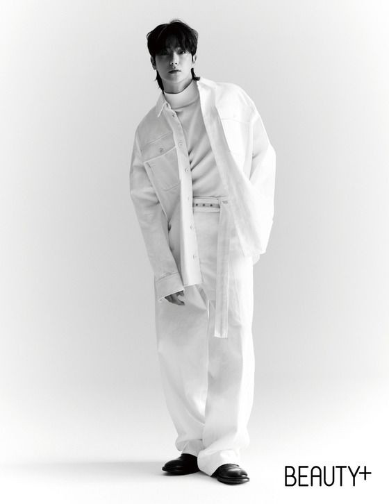 THE BOYZ Hyunjae, fall male god visual… First exclusive cover decoration