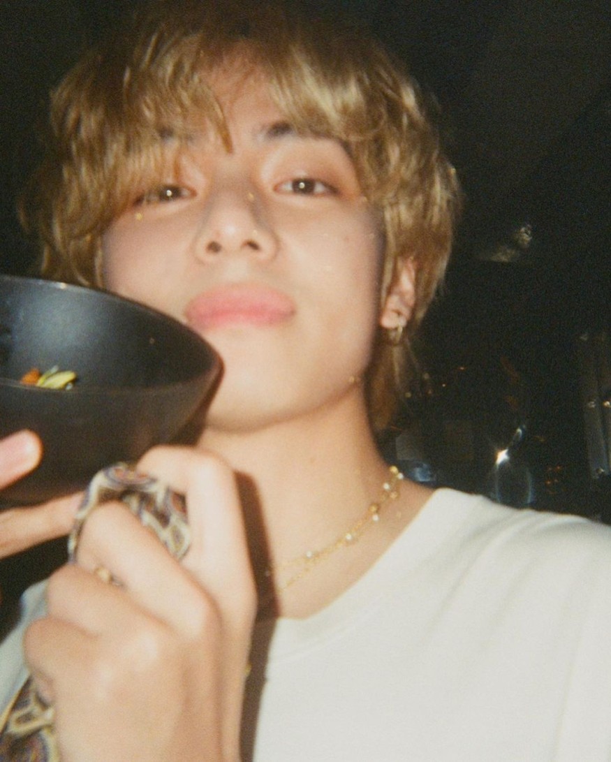 BTS V & Park Hyo Shin, challenge that made people laugh even though the choreography was wrong