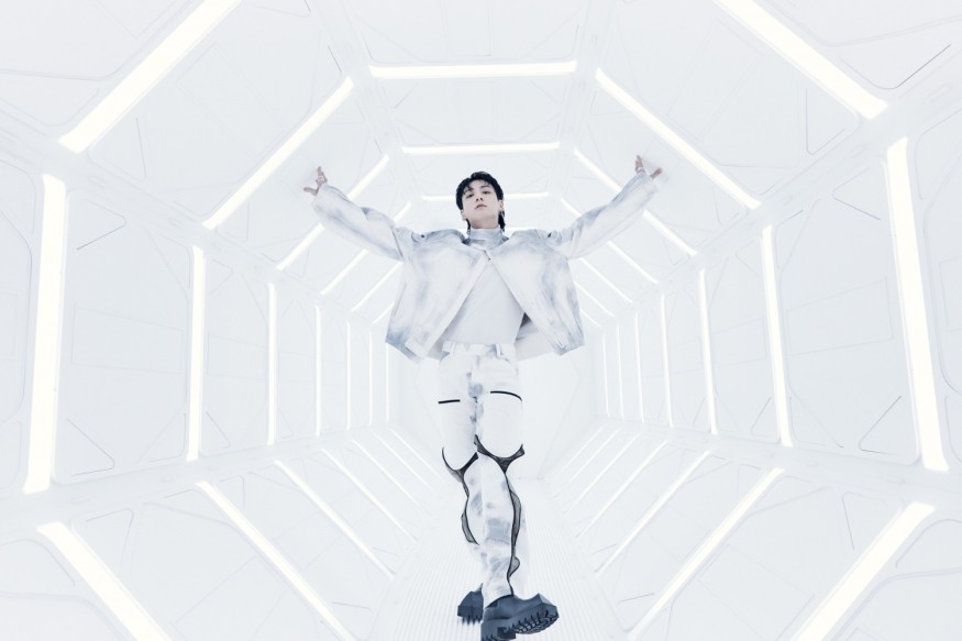 Jungkook releases second concept photo for new solo song '3D'... Unrivaled visuals