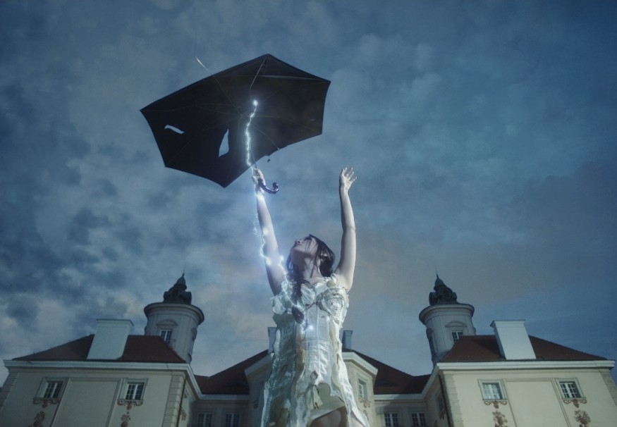 SUNMI ‘STRANGER’ MV shorts film released… Unconventional concept notice