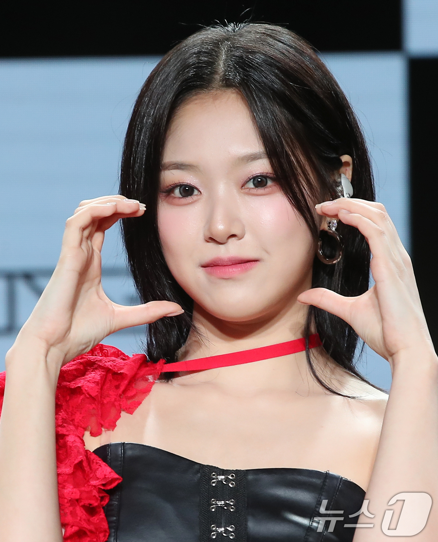 Loossemble Unveils 'TTYL' at Album Showcase [PHOTOSLIDE]